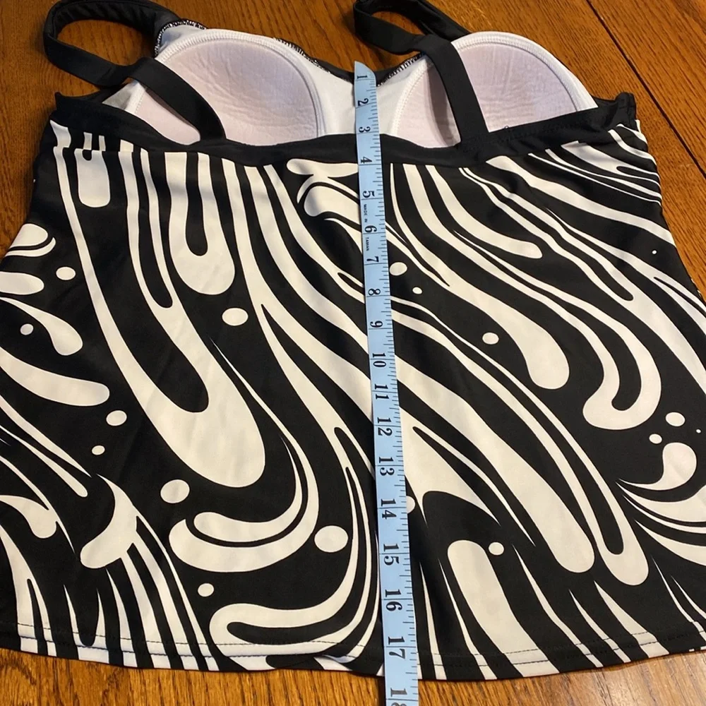 Zero Posur Swimwear Black White Tankini Swim Top Size 16